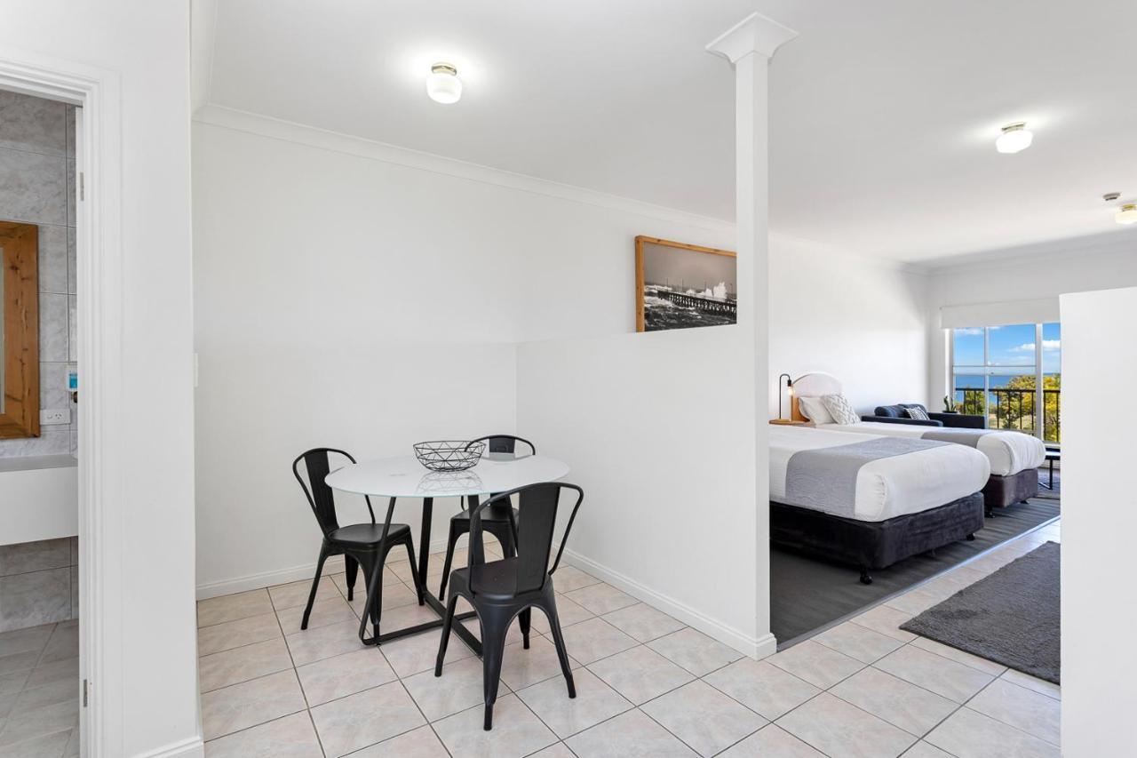 Coast Motel And Apartments Port Noarlunga Экстерьер фото